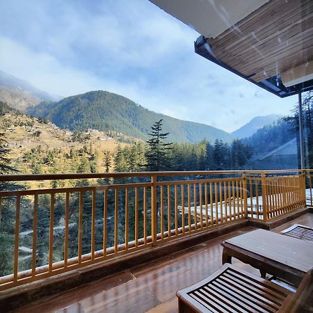 The Woodpecker Inn & Cafe, Jibhi Exterior foto